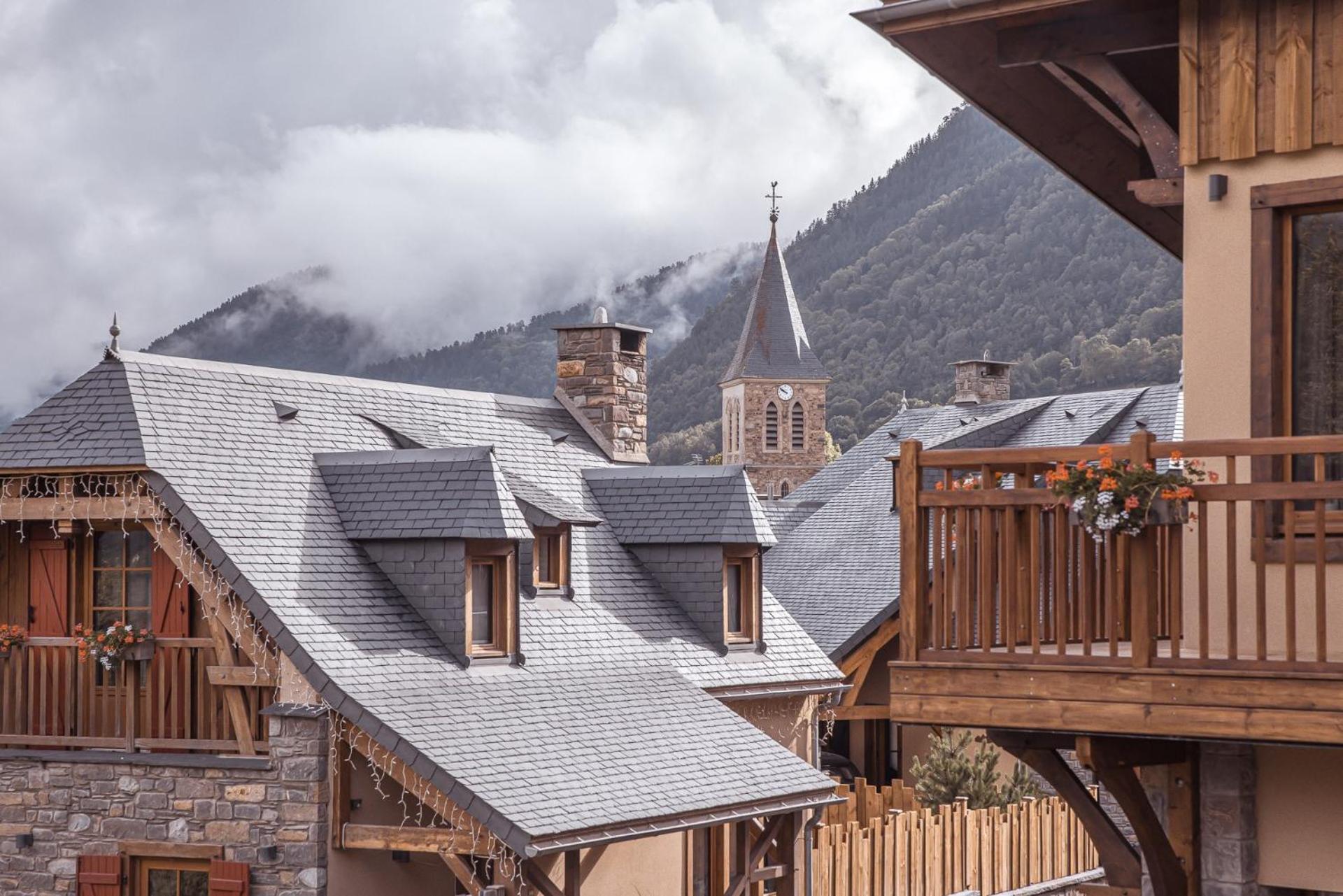 Les Hauts De Saint-Lary Exterior photo